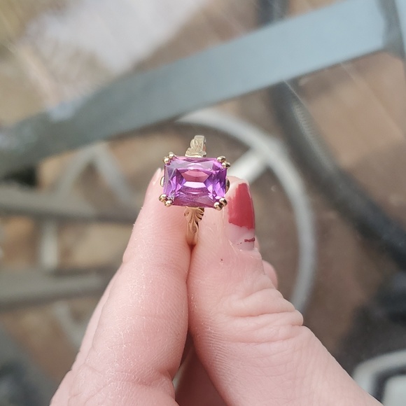 Pink/purple 14k ring - Picture 9 of 9